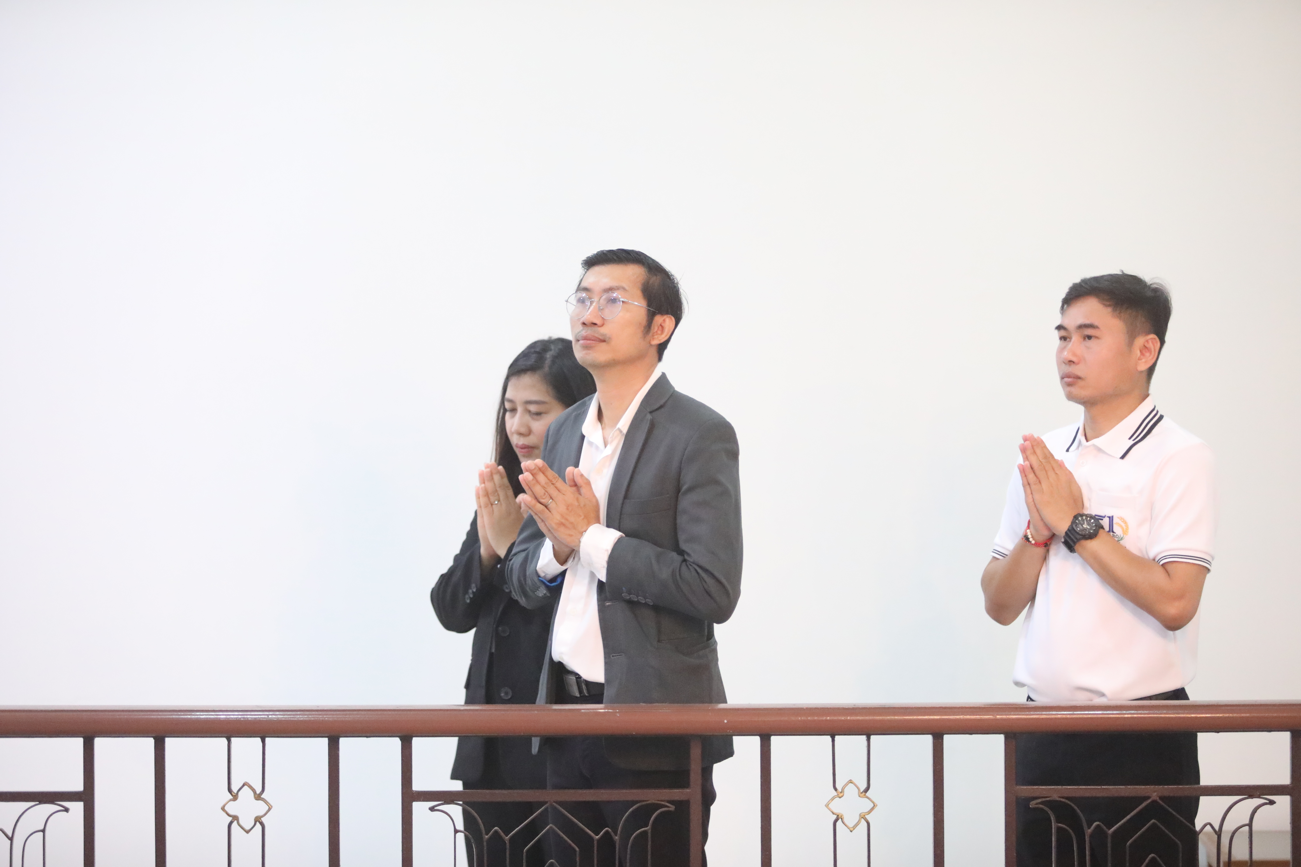 title - รองเลขาธิการ ส.ป.ก. สักการะสิ่งศักดิ์สิทธิ์ประจำ ส.ป.ก. เนื่องในโอกาสเข้ารับตำแหน่งใหม่